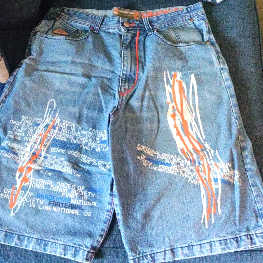 Akademiks  shorts